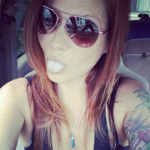 Meet your Posher, Shannon - Picture 5 of 6